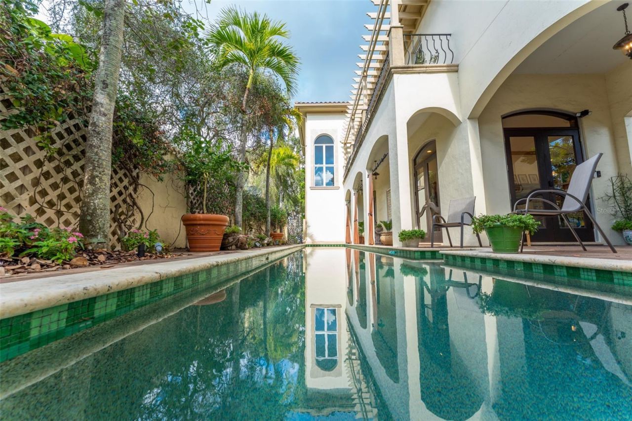 2152 Coffee Pot Boulevard Ne, Saint Petersburg, FL 33704 Photo