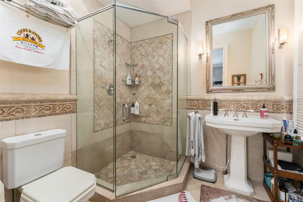 2152 Coffee Pot Boulevard Ne, Saint Petersburg, FL 33704 Photo