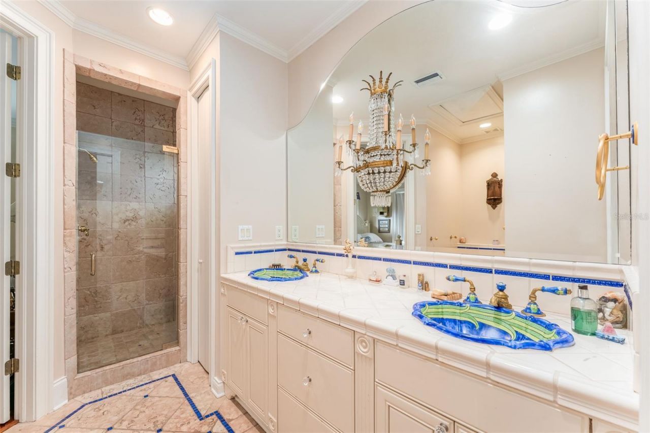 2152 Coffee Pot Boulevard Ne, Saint Petersburg, FL 33704 Photo