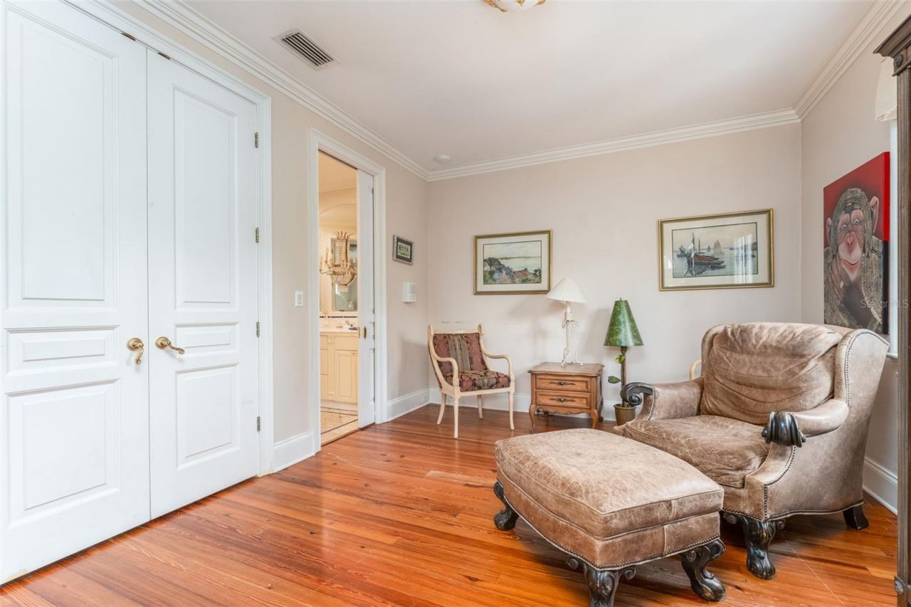 2152 Coffee Pot Boulevard Ne, Saint Petersburg, FL 33704 Photo