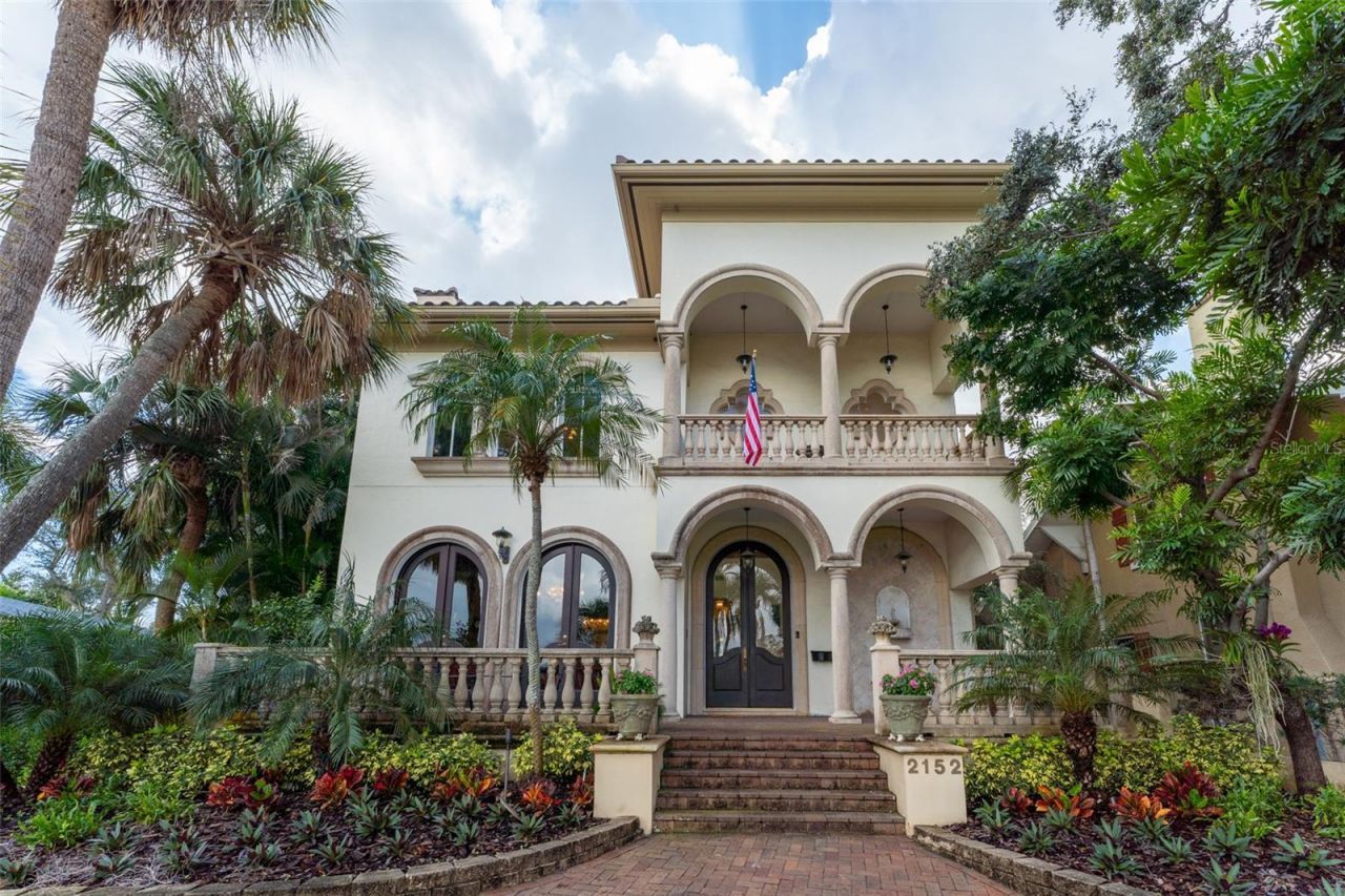 2152 Coffee Pot Boulevard Ne, Saint Petersburg, FL 33704 Photo