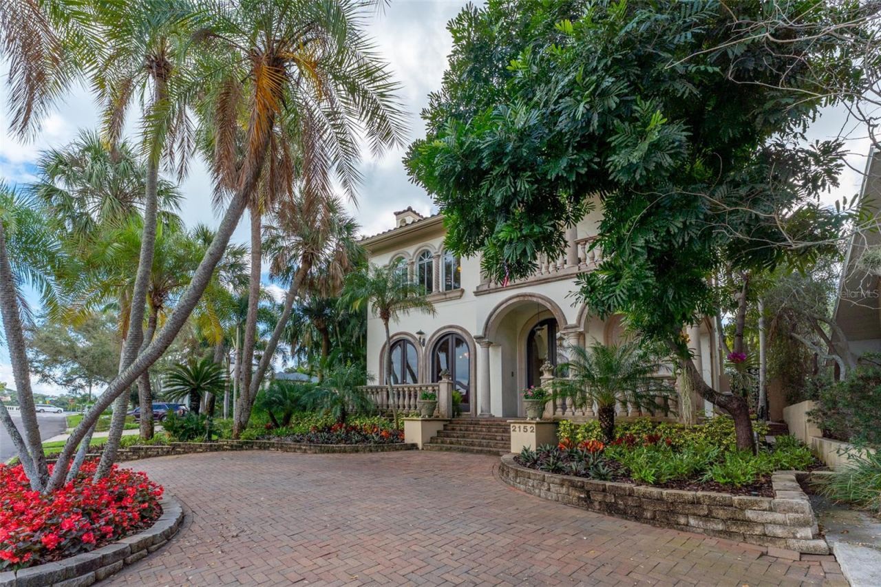 2152 Coffee Pot Boulevard Ne, Saint Petersburg, FL 33704 Photo