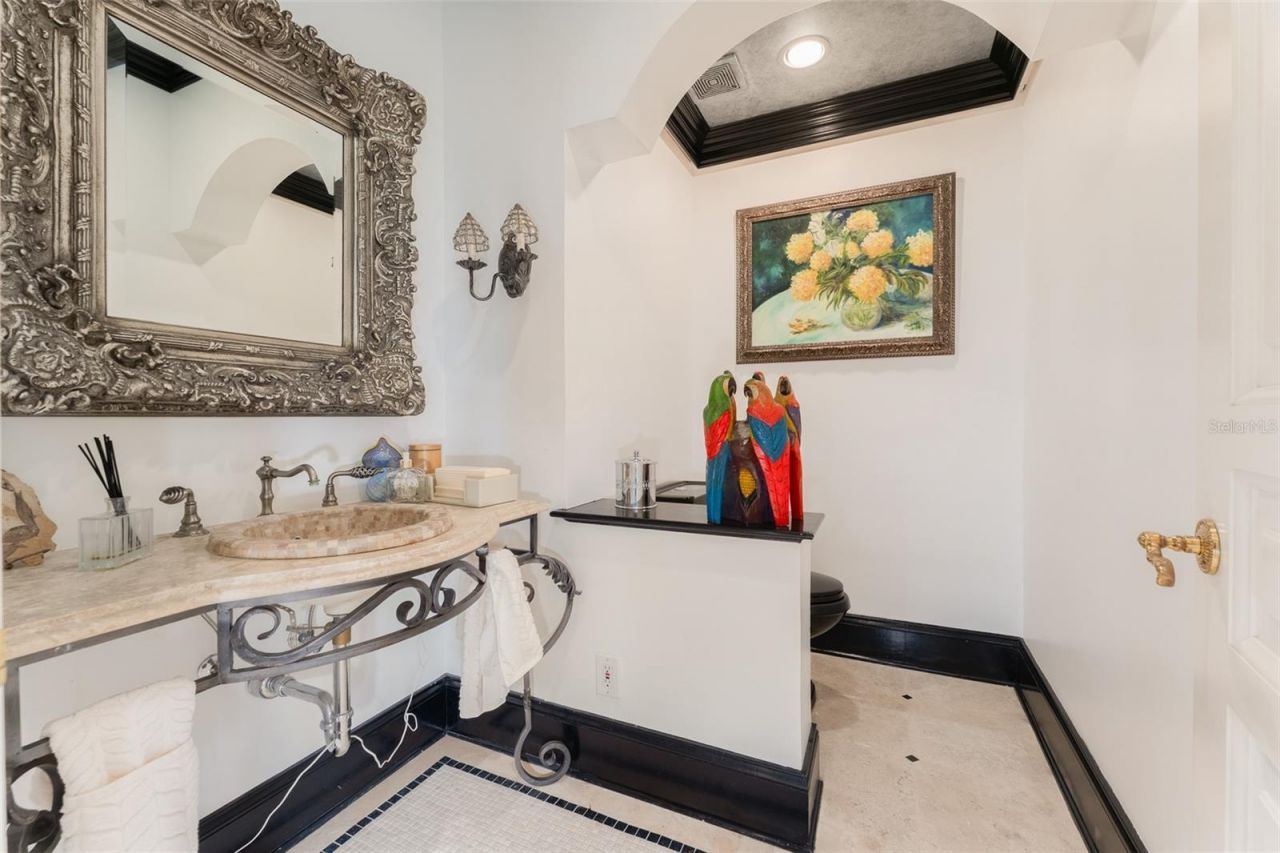 2152 Coffee Pot Boulevard Ne, Saint Petersburg, FL 33704 Photo