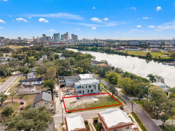 2313 N RIVERSIDE DRIVE, TAMPA, FL 33602