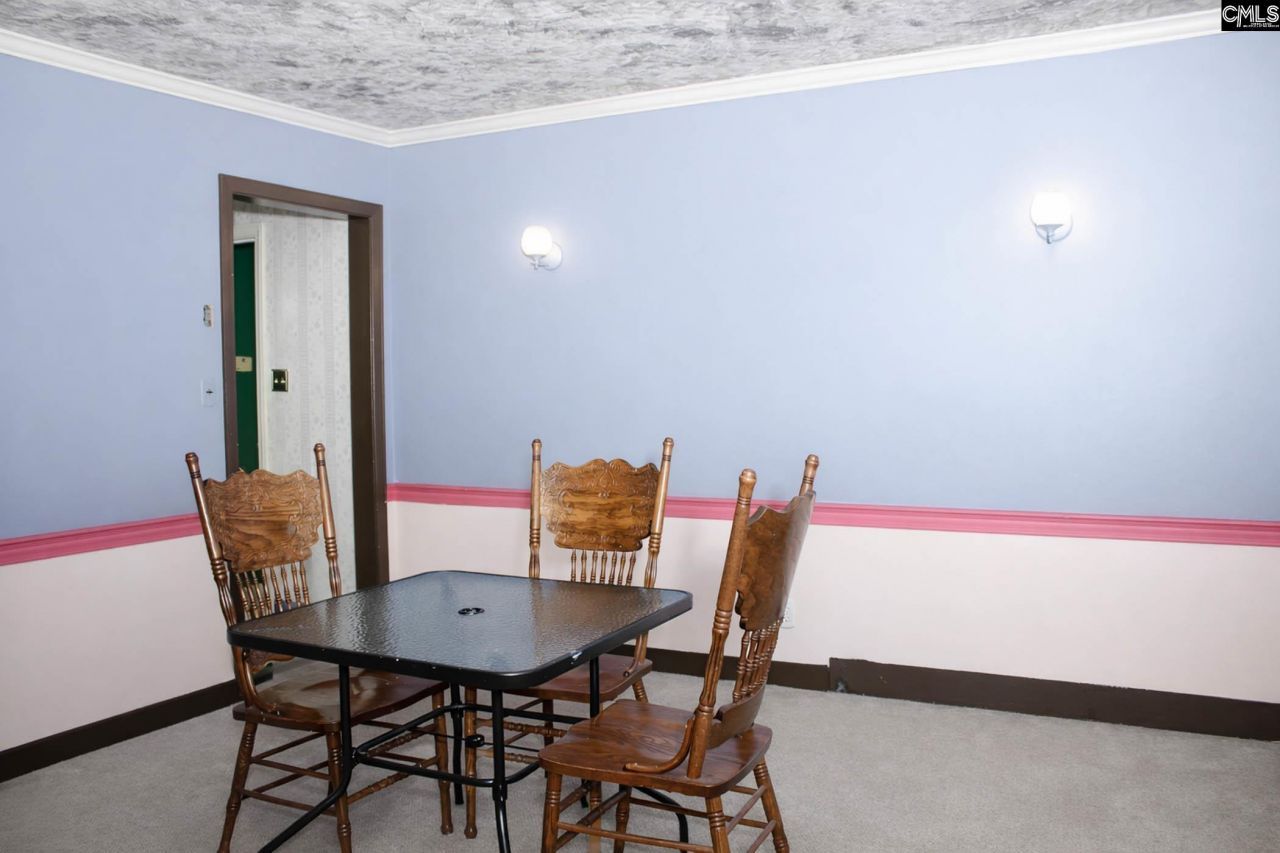 710 Airport Road Photo 14