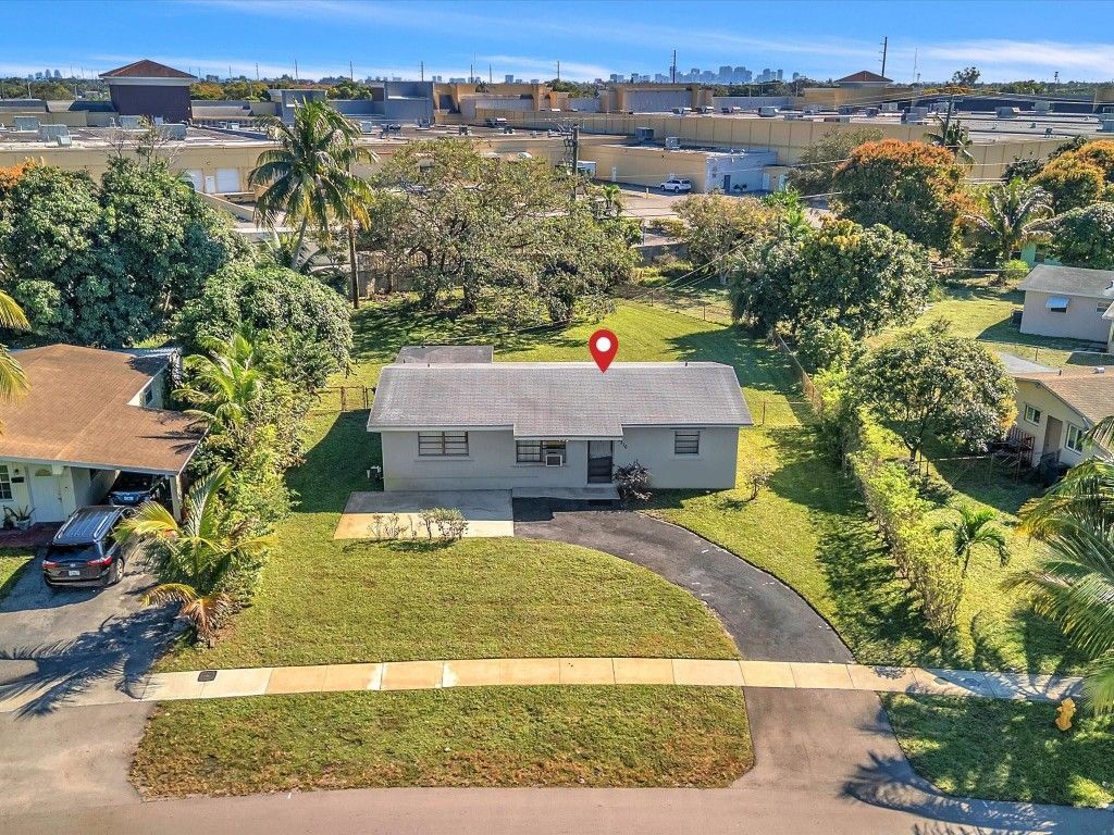 3310 NW 43rd Avenue, Lauderdale Lakes, FL 33319 Photo