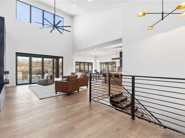 507 Redbud Court, Lake Ozark, MO 65049