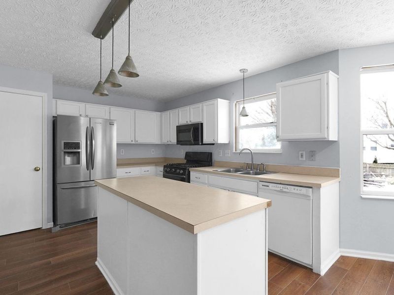 8651 Robbins Loop Drive, Reynoldsburg, OH 43068 Photo 16