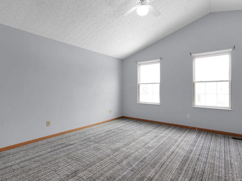 8651 Robbins Loop Drive, Reynoldsburg, OH 43068 Photo 24