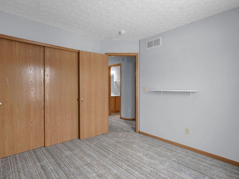 8651 Robbins Loop Drive, Reynoldsburg, OH 43068 Photo 32