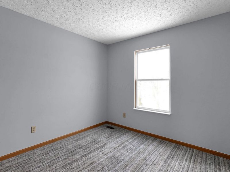 8651 Robbins Loop Drive, Reynoldsburg, OH 43068 Photo 35