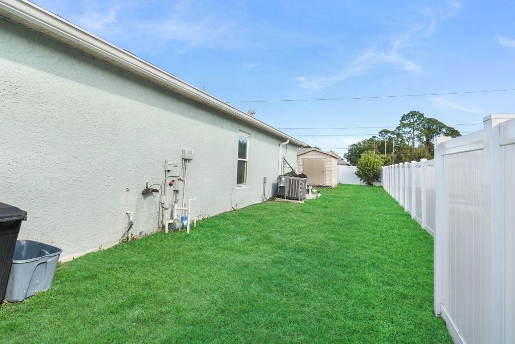 4141 SW Darien Street, Port Saint Lucie, FL 34953 Photo