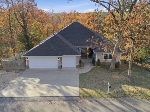 2 James Lane, Bella Vista, AR 72714