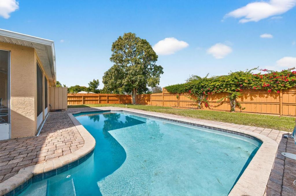 837 SW Hamberland Avenue, Port Saint Lucie, FL 34953 Photo