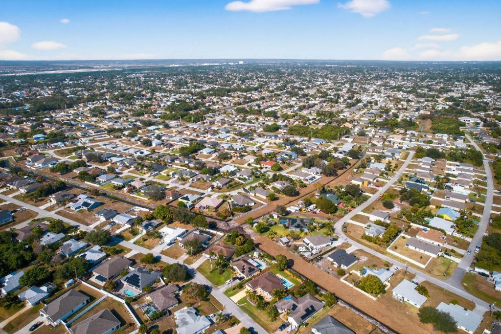 837 SW Hamberland Avenue, Port Saint Lucie, FL 34953 Photo