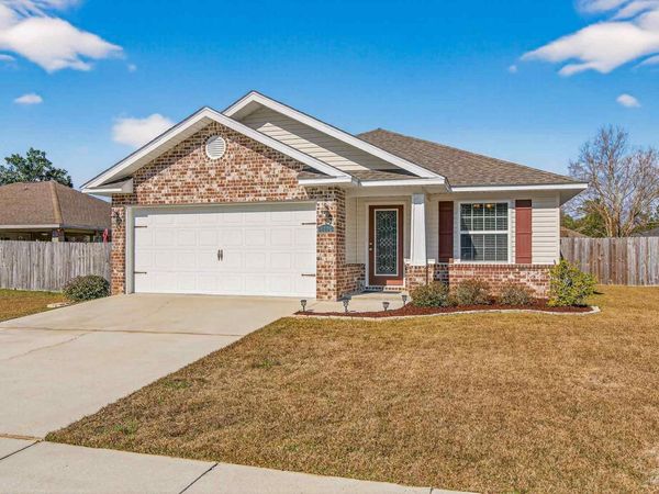 5094 Carley Ct, Milton, FL 32583