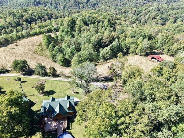 2210 Old Prospect Rd, Woodbury, TN 37190