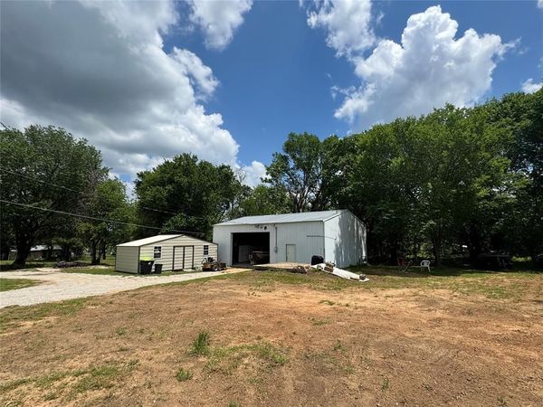 302 4th Penn West Street, Holdenville, OK 74848