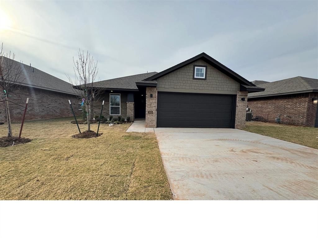 2619 Turtle Way, Midwest City, OK 73130 Main Photo