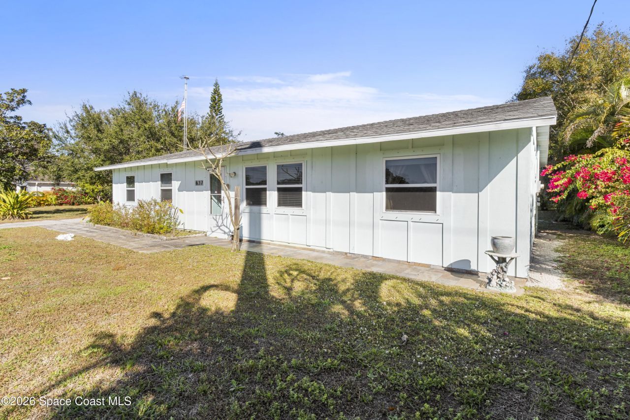 637 Roseland Road, Sebastian, FL 32958 Photo