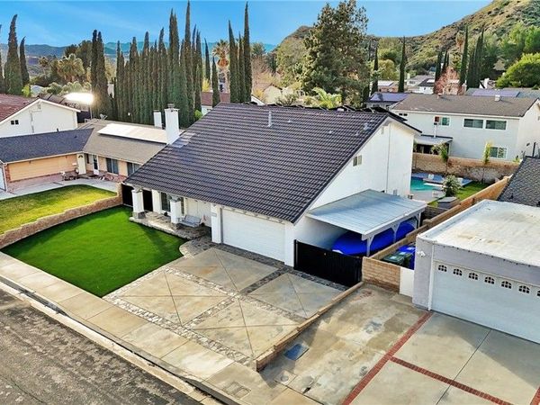 29015 Gladiolus, Canyon Country, CA 91387