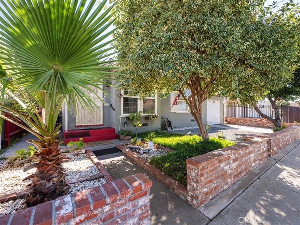 5824 Heliotrope, Maywood, CA 90270