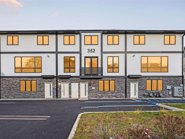 352 Blauvelt Road, Unit 203, Monsey, NY 10952