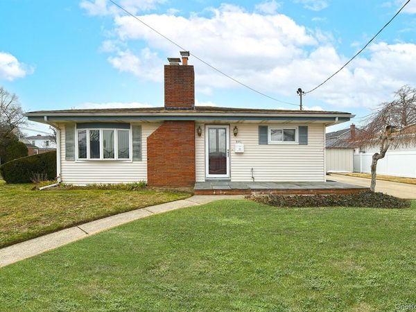 481 Leonard Boulevard, New Hyde Park, NY 11040