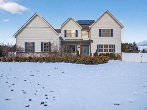 5 Prestwick Drive, Monroe, NY 10950