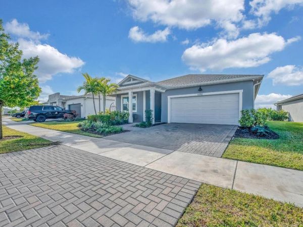 10142 SW Orana Drive, Port St. Lucie, FL 34987