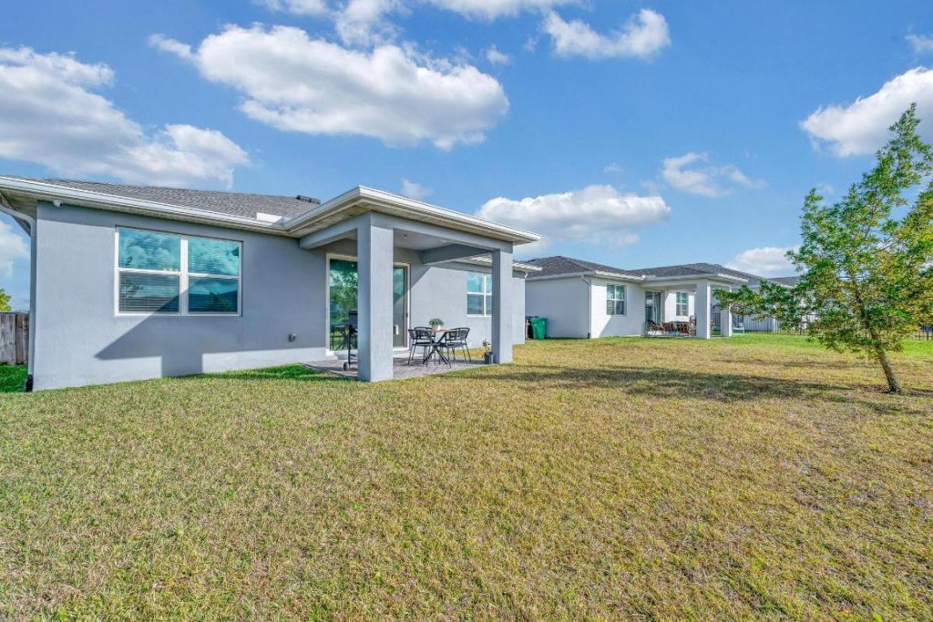 10142 SW Orana Drive, Port Saint Lucie, FL 34987 Photo