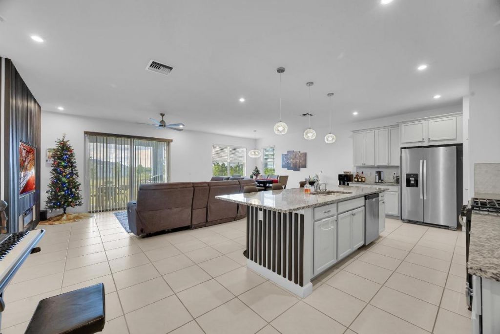 10142 SW Orana Drive, Port Saint Lucie, FL 34987 Photo