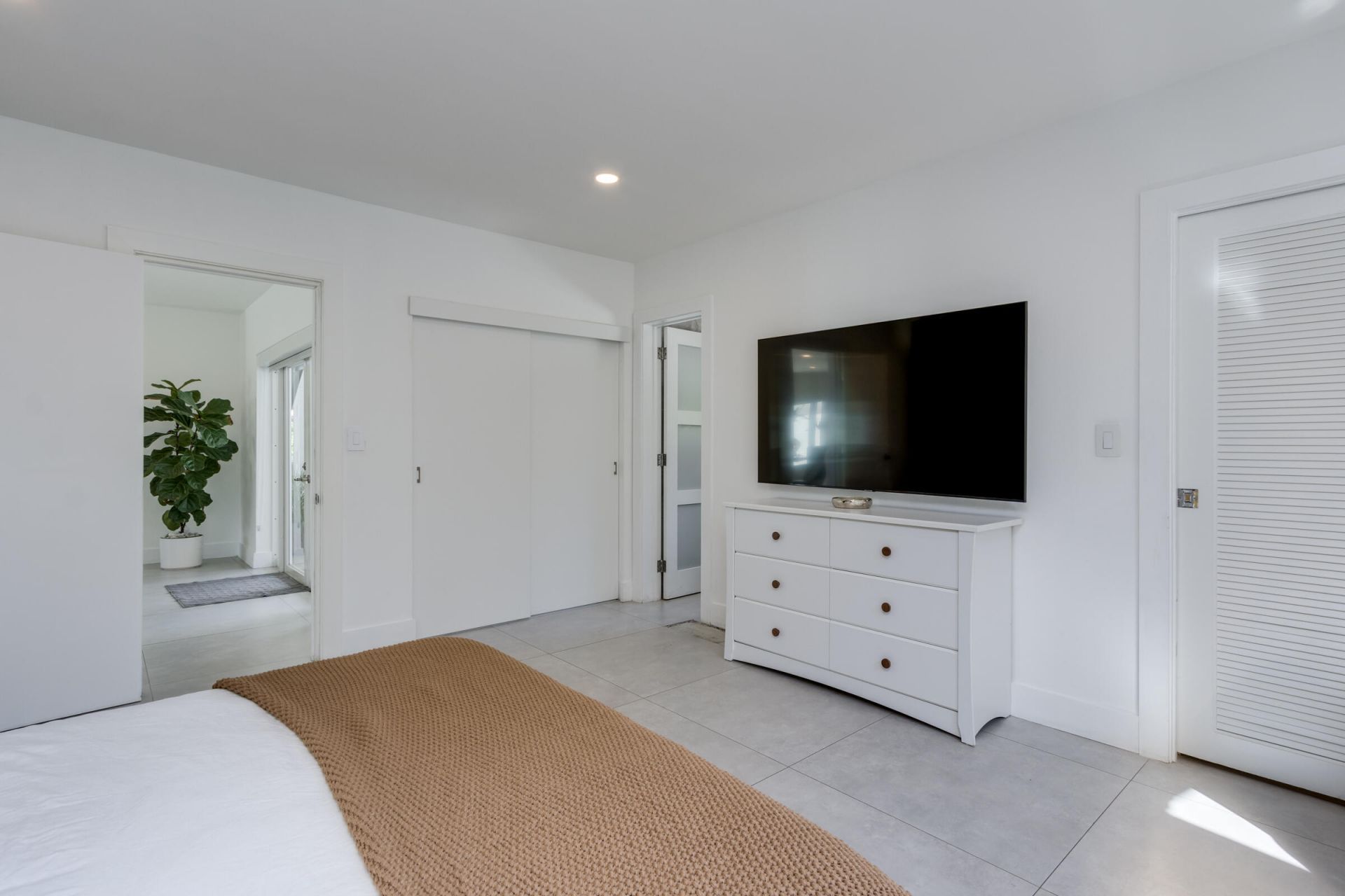 1049 W Palmetto Park Road S, Boca Raton, FL 33486 Photo