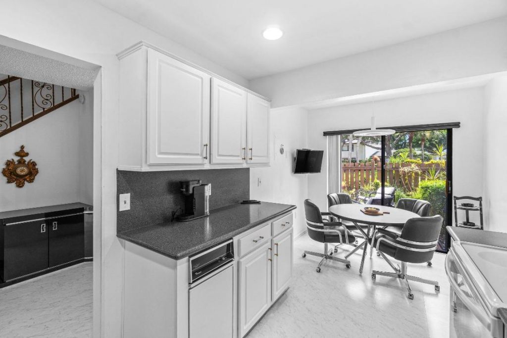 27 Southport Lane, Unit C, Boynton Beach, FL 33436 Photo