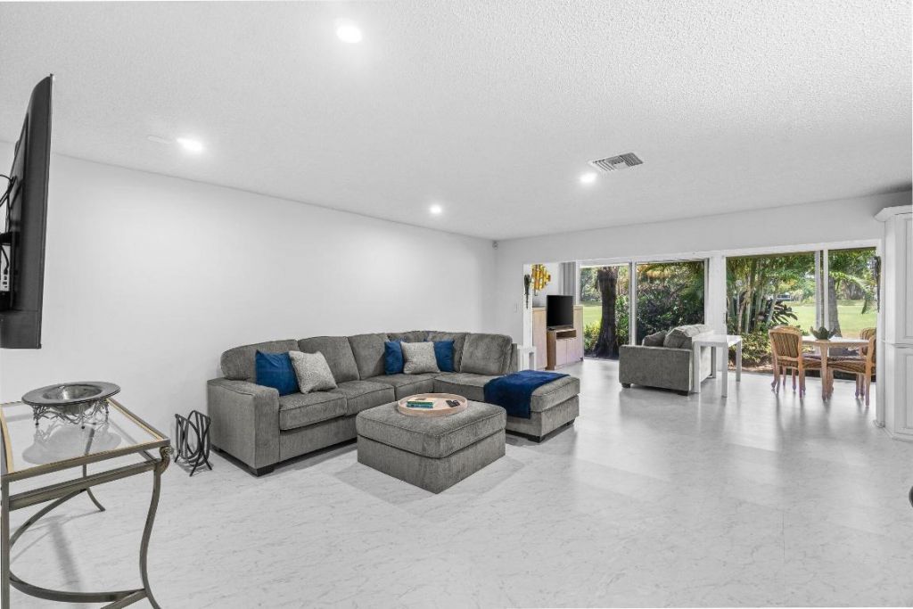 27 Southport Lane, Unit C, Boynton Beach, FL 33436 Photo