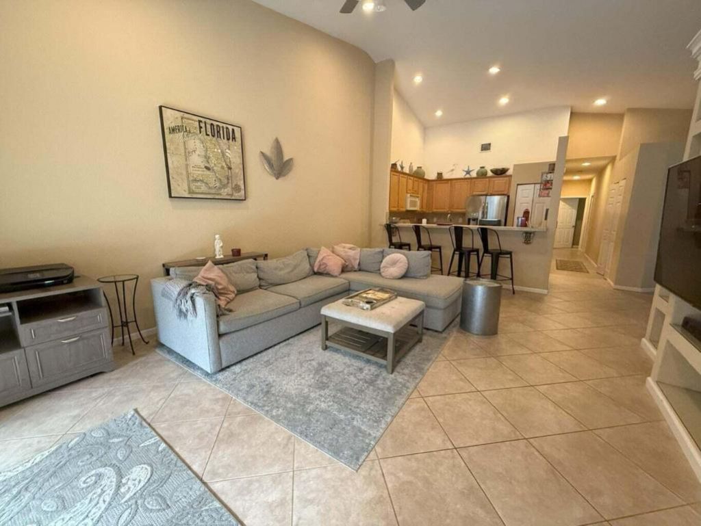 328 W Coral Trace Circle, Delray Beach, FL 33445 Photo