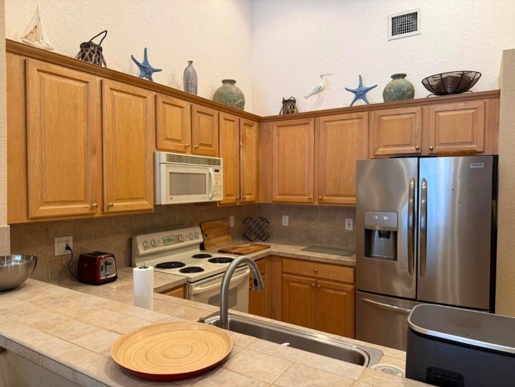 328 W Coral Trace Circle, Delray Beach, FL 33445 Photo