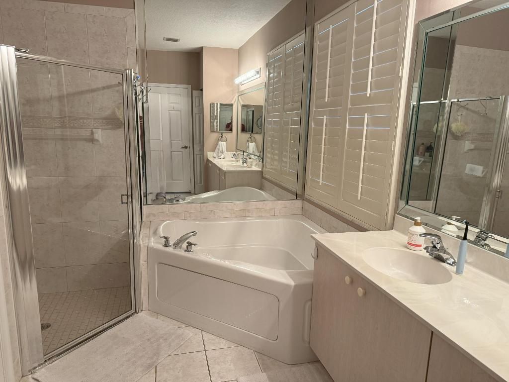 328 W Coral Trace Circle, Delray Beach, FL 33445 Photo