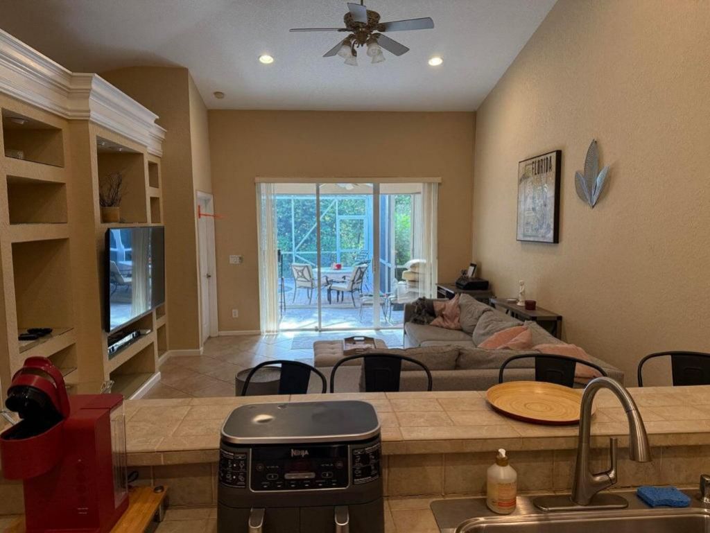 328 W Coral Trace Circle, Delray Beach, FL 33445 Photo