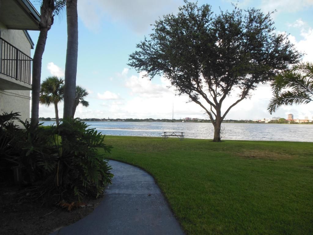 714 Executive Center Drive, Unit 110, West Palm Beach, FL 33401 Photo