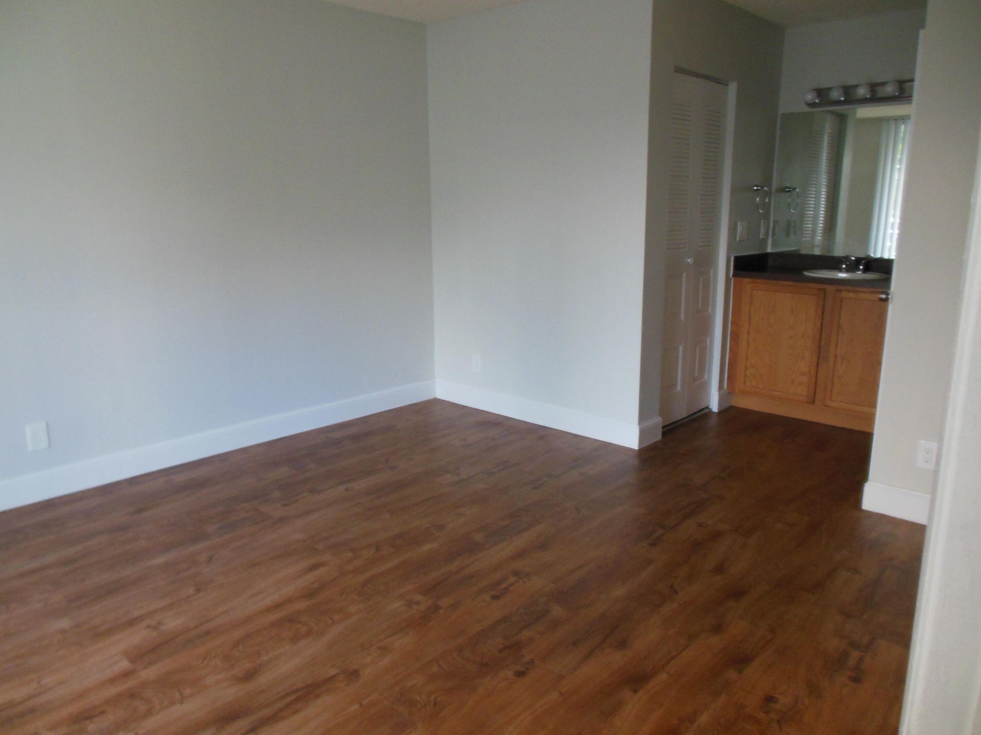 714 Executive Center Drive, Unit 110, West Palm Beach, FL 33401 Photo