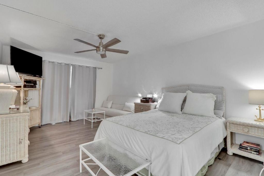 1618 Twelve Oaks Way, Unit 103, North Palm Beach, FL 33408 Photo