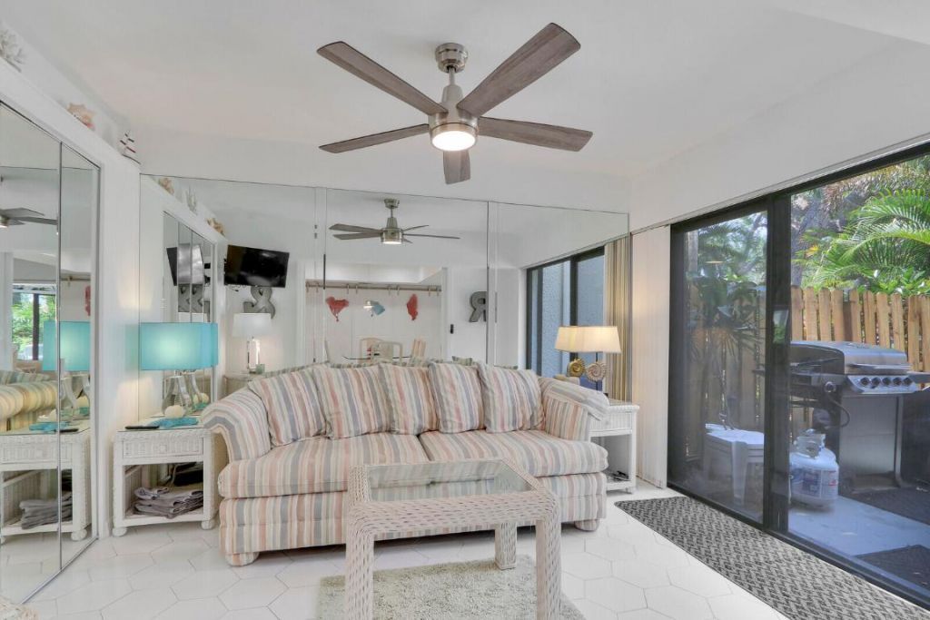 1618 Twelve Oaks Way, Unit 103, North Palm Beach, FL 33408 Photo