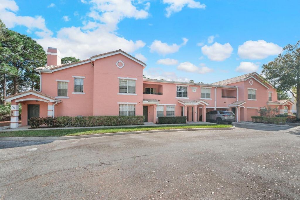 112 SW Peacock Boulevard, Unit 7202, Port Saint Lucie, FL 34986 Photo