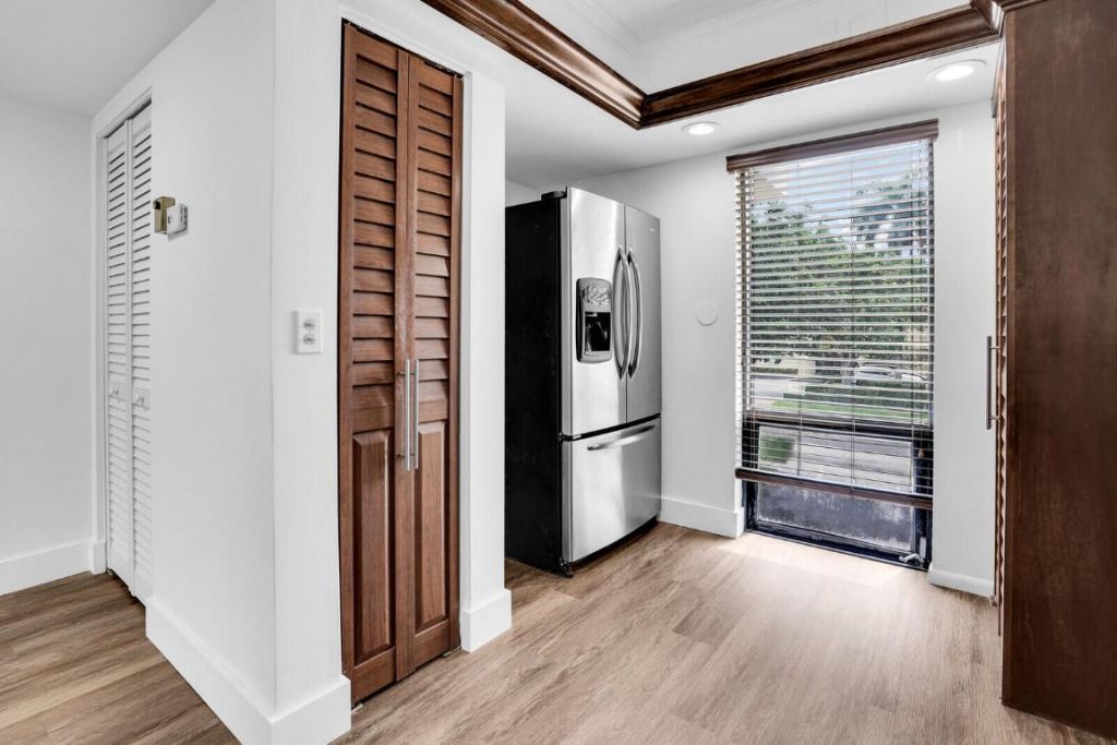 1701 Presidential Way, Unit A201, West Palm Beach, FL 33401 Photo