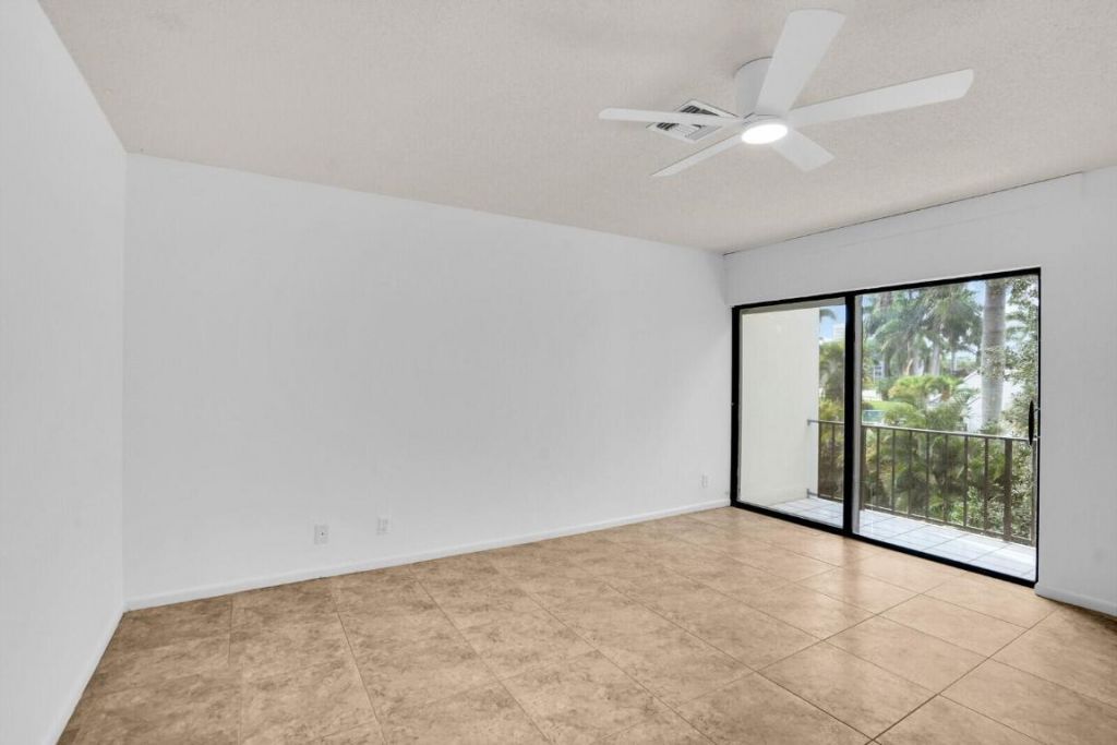 1701 Presidential Way, Unit A201, West Palm Beach, FL 33401 Photo