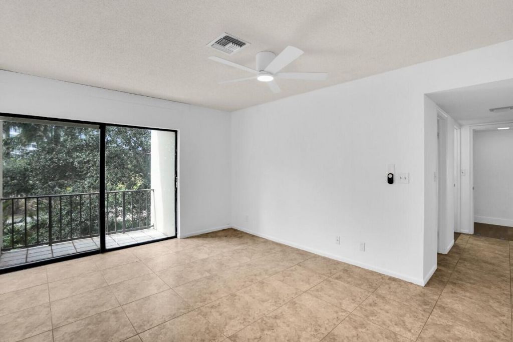 1701 Presidential Way, Unit A201, West Palm Beach, FL 33401 Photo