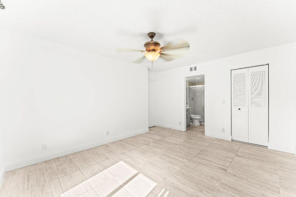 1117 Green Pine Boulevard, Unit D2, West Palm Beach, FL 33409 Photo