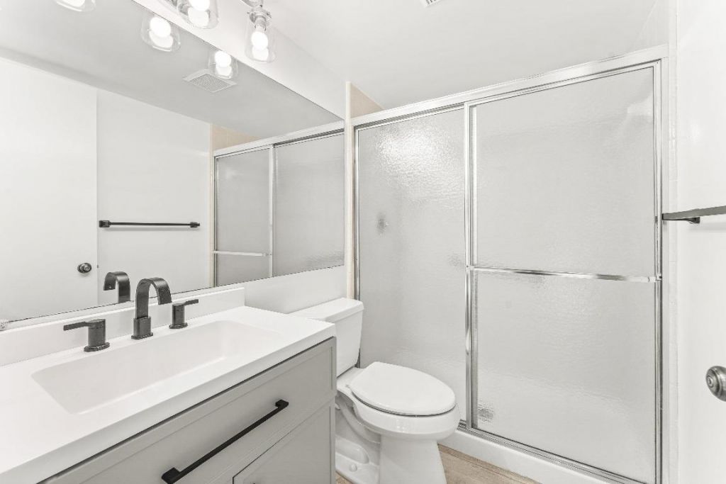 1117 Green Pine Boulevard, Unit D2, West Palm Beach, FL 33409 Photo