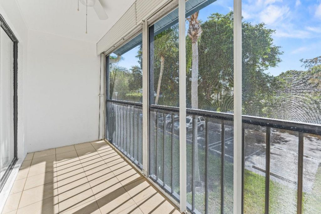 1117 Green Pine Boulevard, Unit D2, West Palm Beach, FL 33409 Photo